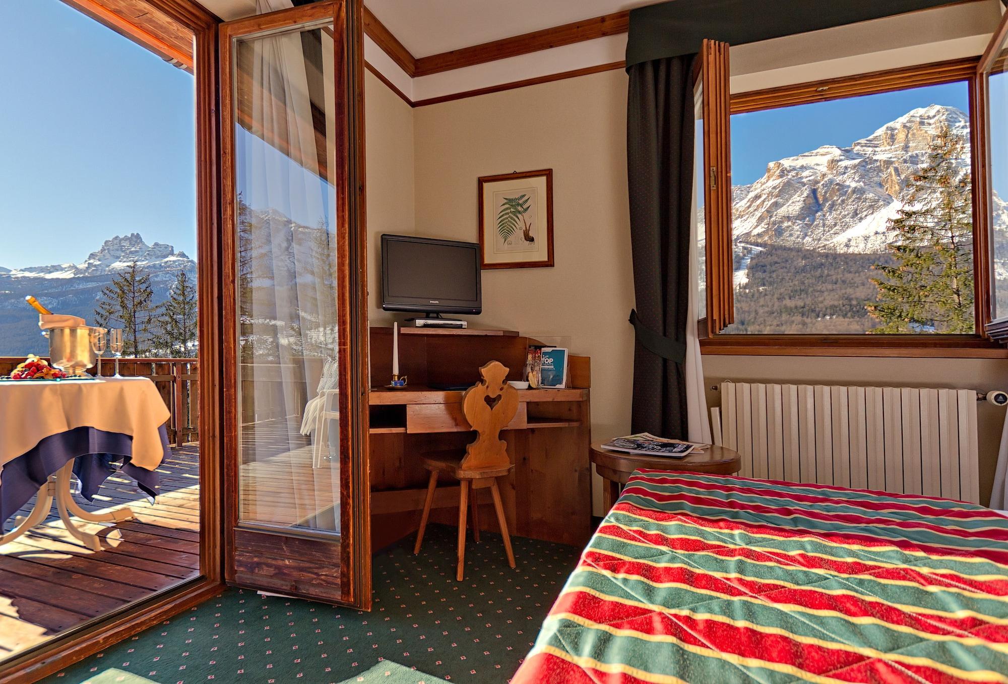 Boutique Hotel Villa Blu Cortina dʼAmpezzo Esterno foto