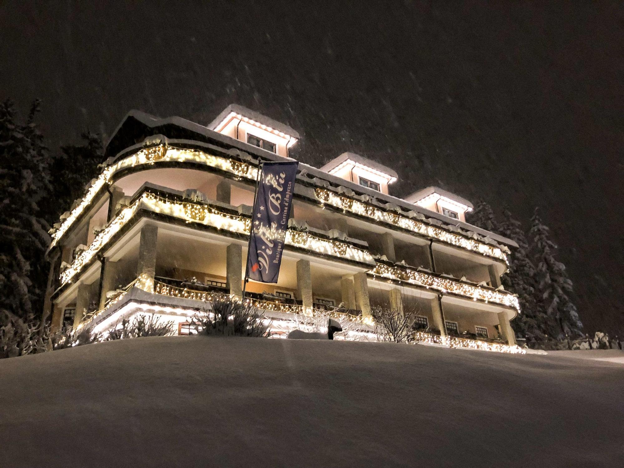 Boutique Hotel Villa Blu Cortina dʼAmpezzo Esterno foto