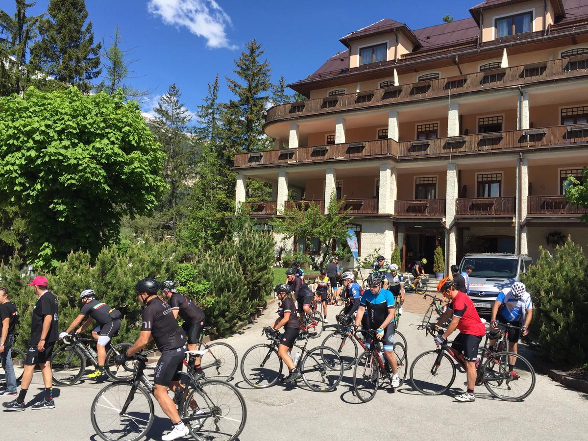 Boutique Hotel Villa Blu Cortina dʼAmpezzo Esterno foto